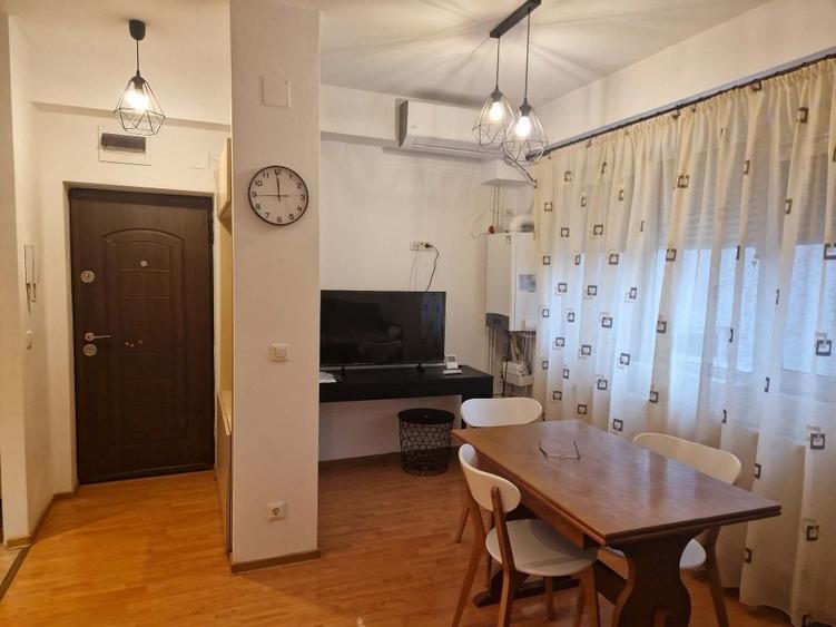 Apartament cu 3 camere în Torontalului
