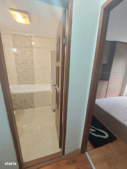 Apartament cu 3 camere decomandat în Decebal