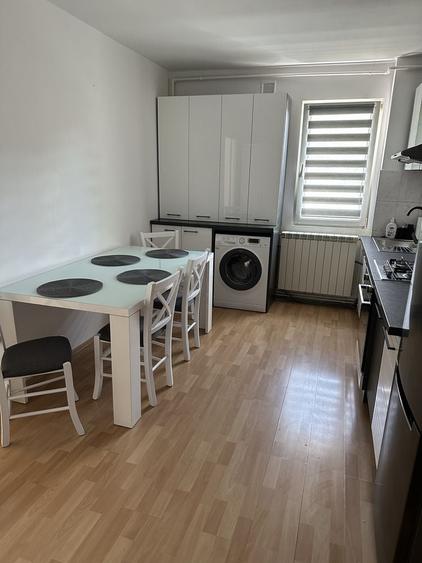 Apartament cu 2 camere semidecomandat în Exterior Vest