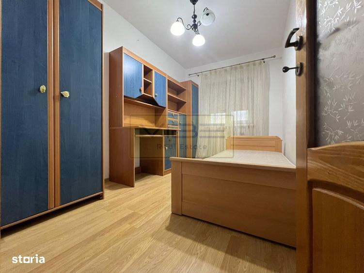 Apartament cu 3 camere decomandat în Păcurari