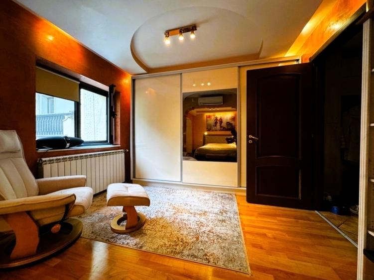 Apartament cu 3 camere decomandat în Târgu Cucu