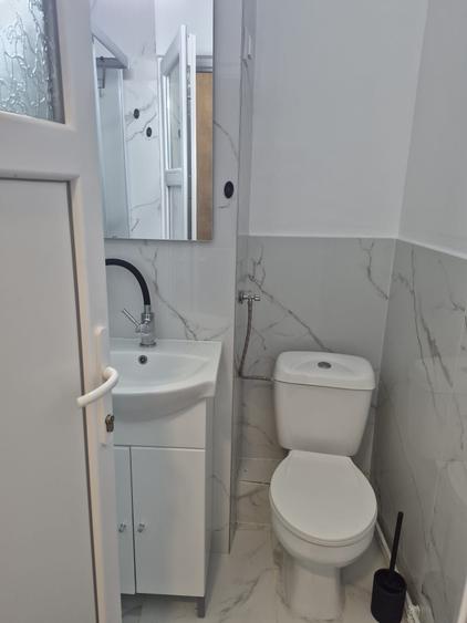 Apartament cu 2 camere semidecomandat în Dacia