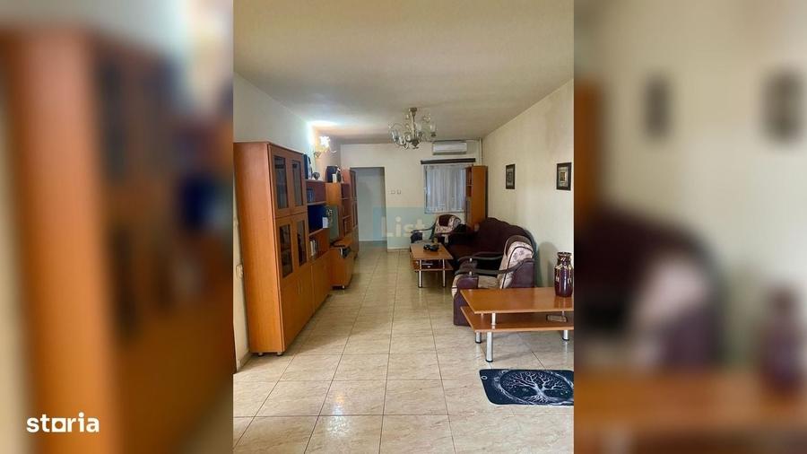 Casă cu 4 camere în Satu Nou