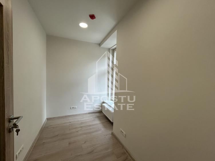 Birou, de 37 mp, în Ultracentral