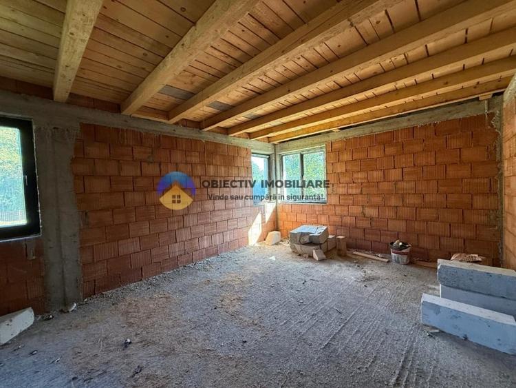 Casă cu 3 camere cu Teren 1400 Mp în Ciritei