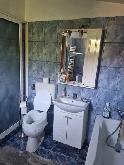 Casă cu 5 camere cu Teren 680 Mp în Km 5