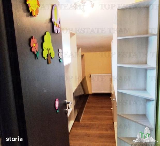 Casă cu 5 camere cu Teren 550 Mp în Odăi