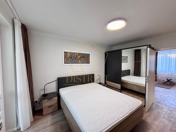 Apartament cu 2 camere semidecomandat, mobilat în Ultracentral