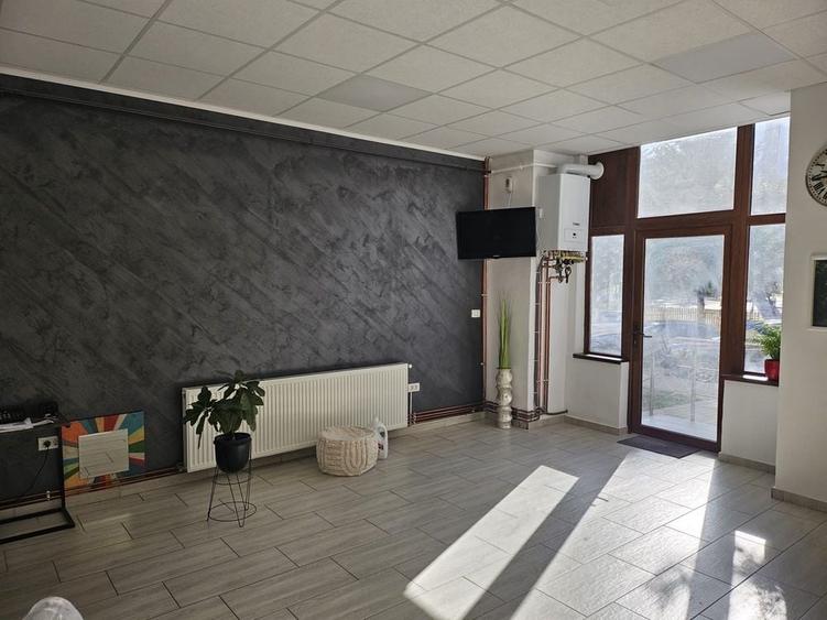 Spațiu comercial, de 57 mp, în Central