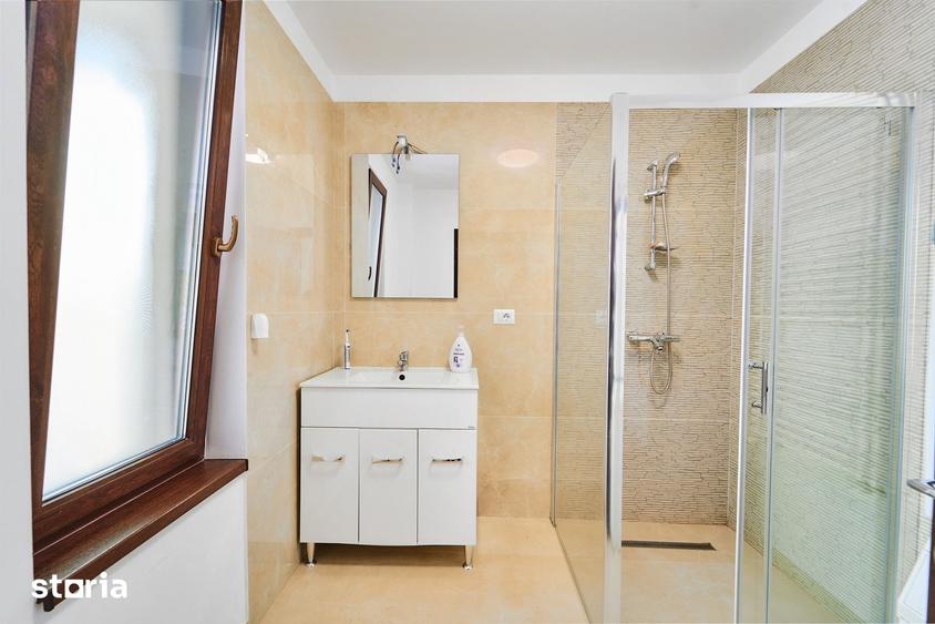 Casă cu 5 camere cu Teren 321 Mp în Săcălaz