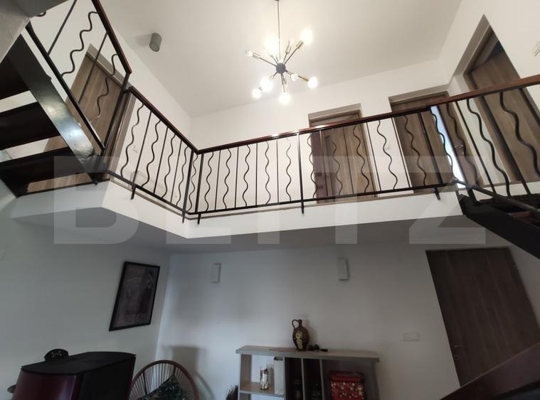 Casă individuală cu 7 camere cu Canalizare în Dorolț