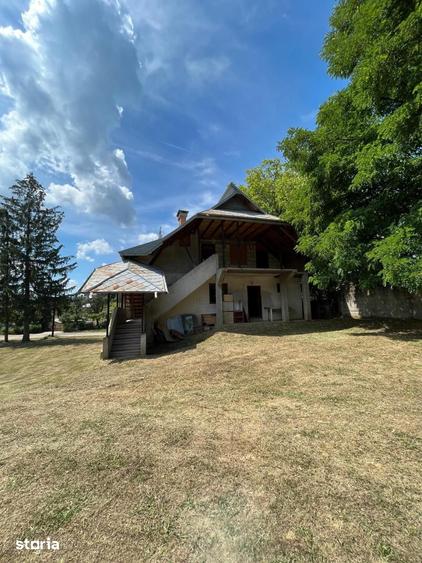 Casă cu 3 camere cu Teren 250 Mp în Morărești