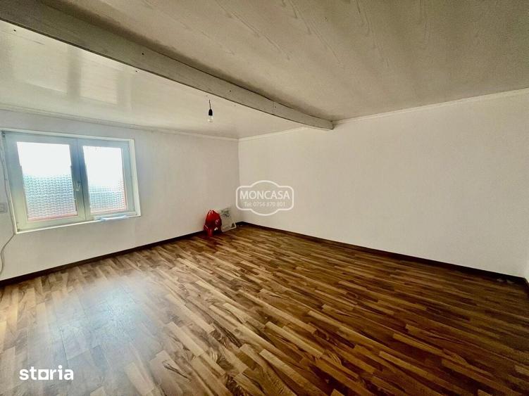 Casă cu 3 camere cu Teren 1050 Mp în Central