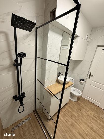 Apartament cu 3 camere în Florești