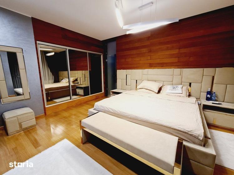 Casă cu 10 camere cu Teren 800 Mp în Pantelimon