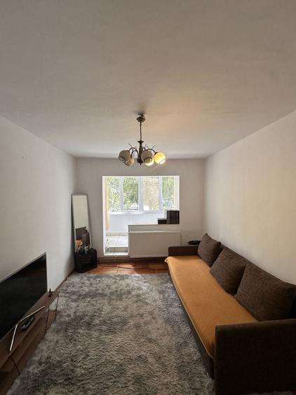 Apartament cu 2 camere decomandat în Exterior Vest