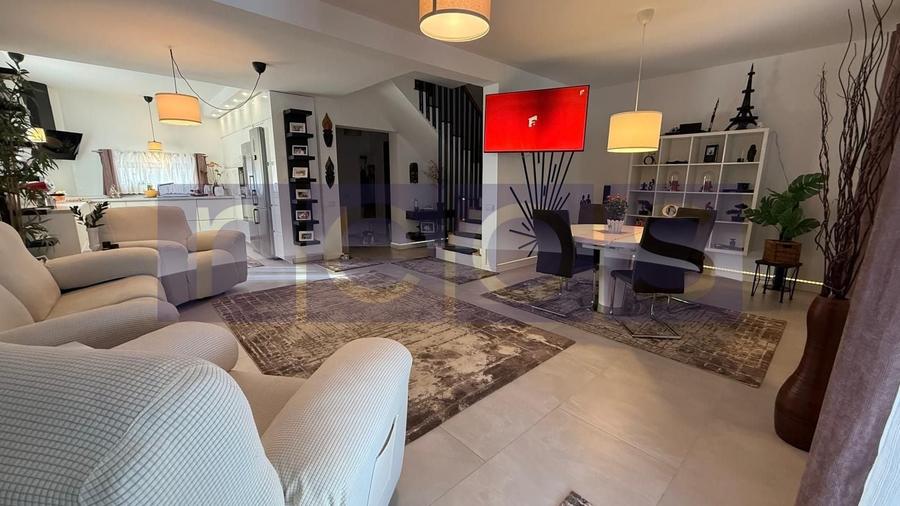 Duplex cu 4 camere cu Canalizare în Corbeanca