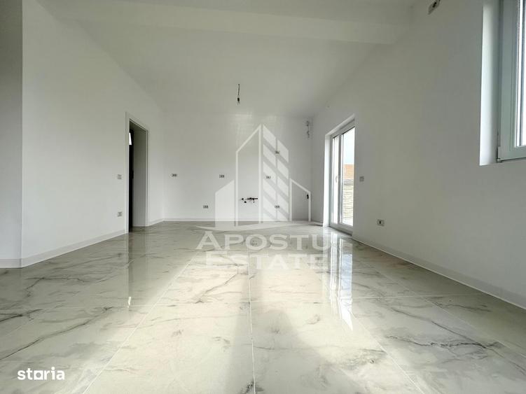 Casă cu 4 camere cu Teren 270 Mp în Utvin