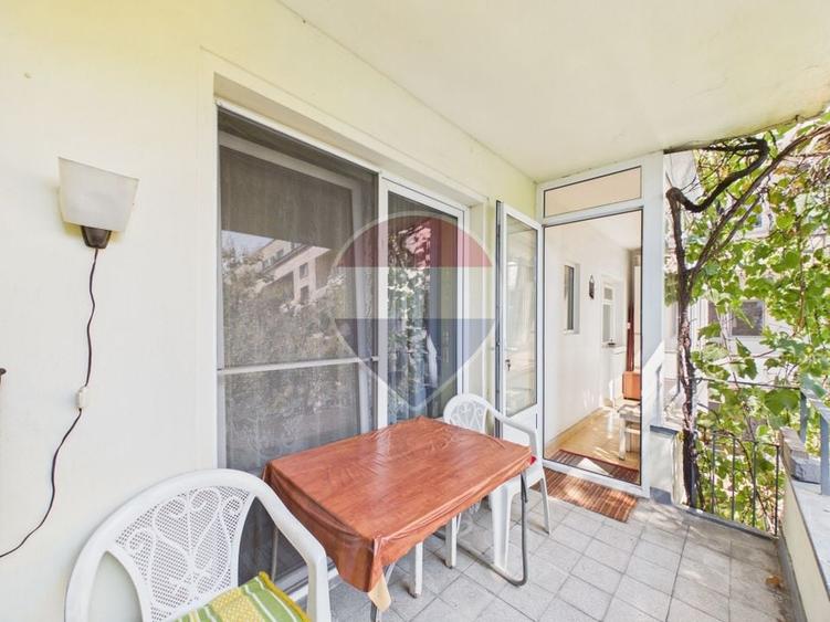 Apartament cu 3 camere decomandat în Amzei