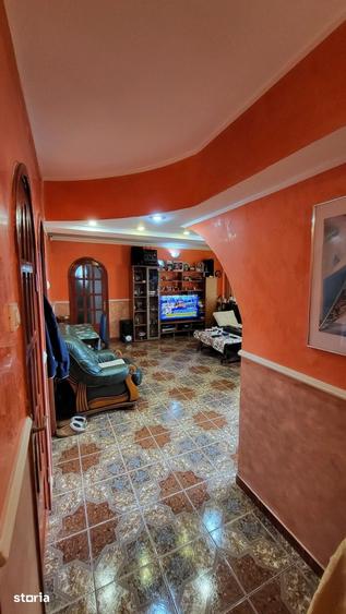 Apartament cu 3 camere decomandat în Centrul Civic