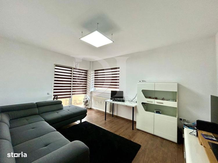 Apartament cu 3 camere decomandat în Florești