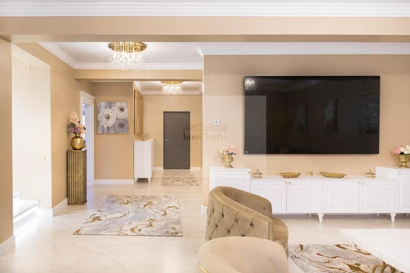 Duplex cu 5 camere cu Piscina în Borhanci