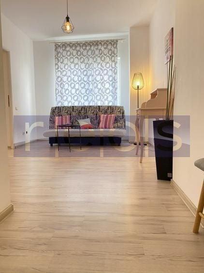 Apartament cu 2 camere semidecomandat, mobilat în Vitan Mall