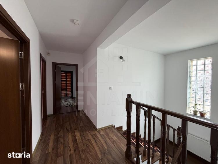 Casă cu 7 camere cu Teren 524 Mp în Bariera Vâlcii