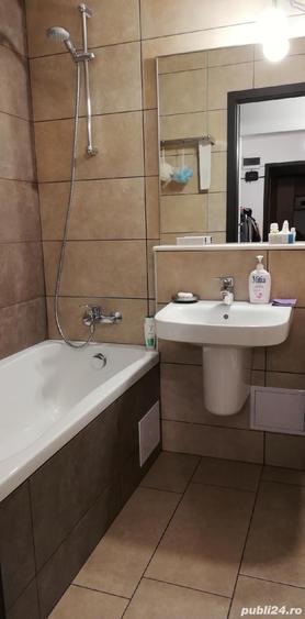 Apartament cu 4 camere decomandat în Apusului