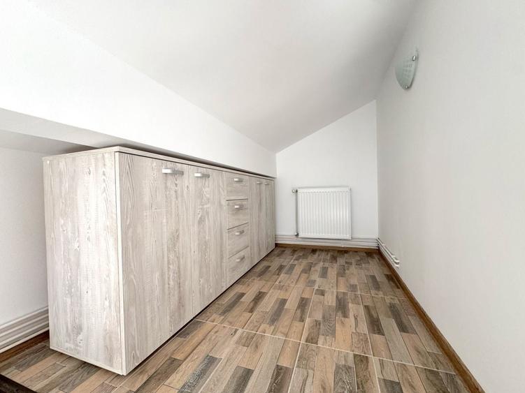 Apartament cu 3 camere decomandat, mobilat în Giroc