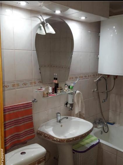 Apartament cu 2 camere decomandat în E3