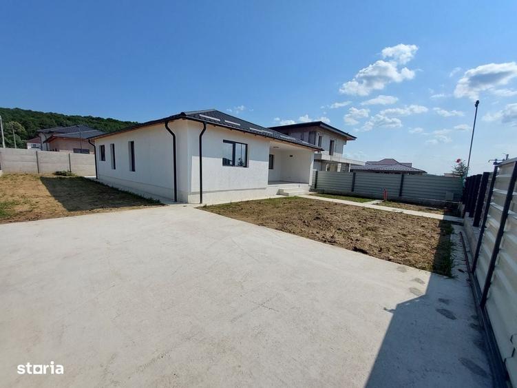 Casă cu 4 camere în Central