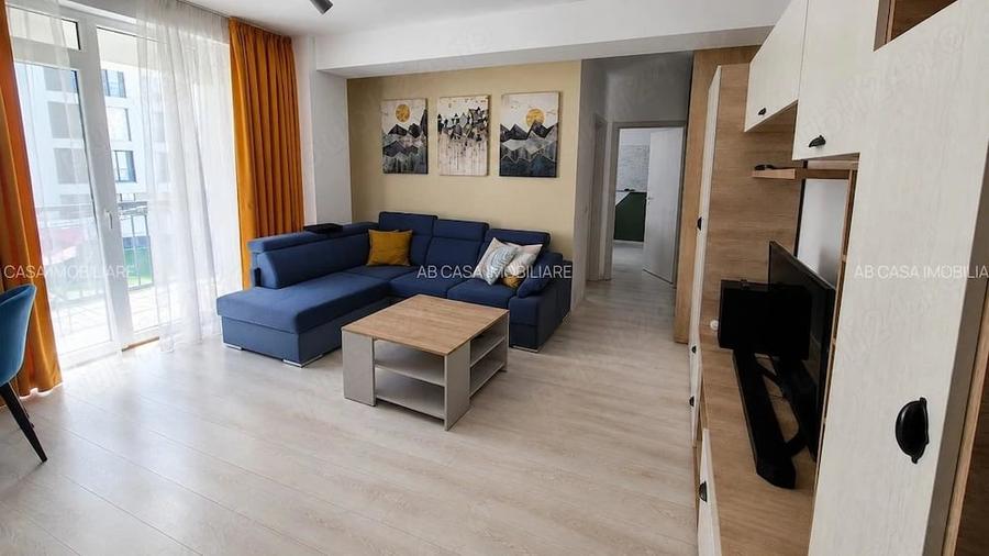 Apartament cu 3 camere decomandat în Aradului