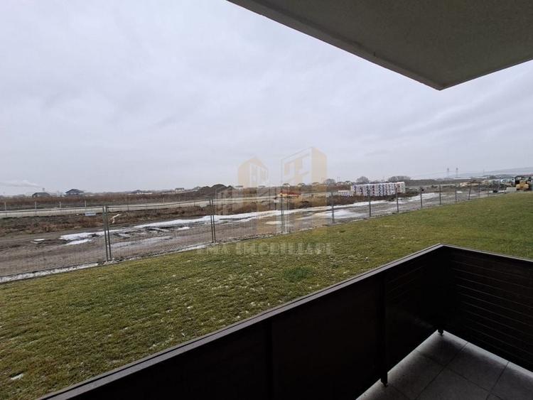 Apartament cu 2 camere semidecomandat în Sânpetru