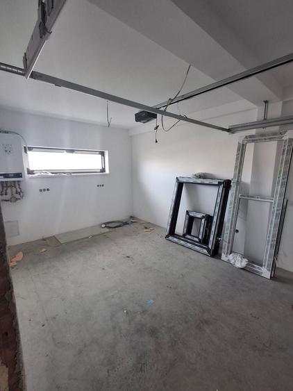 Duplex cu 4 camere cu Canalizare în Șelimbăr