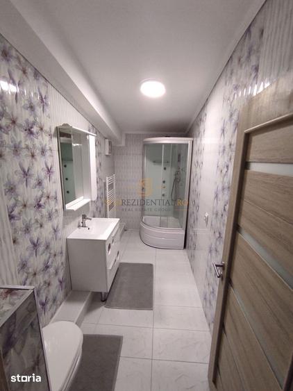 Casă cu 6 camere cu Teren 450 Mp în Dristor