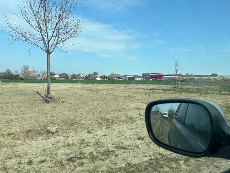 Teren de 668 mp, în Sânmihaiu Român