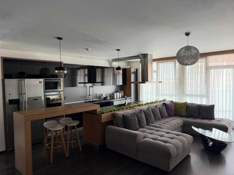 Apartament cu 3 camere decomandat în Iosia