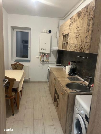 Apartament cu 2 camere decomandat în Păcii