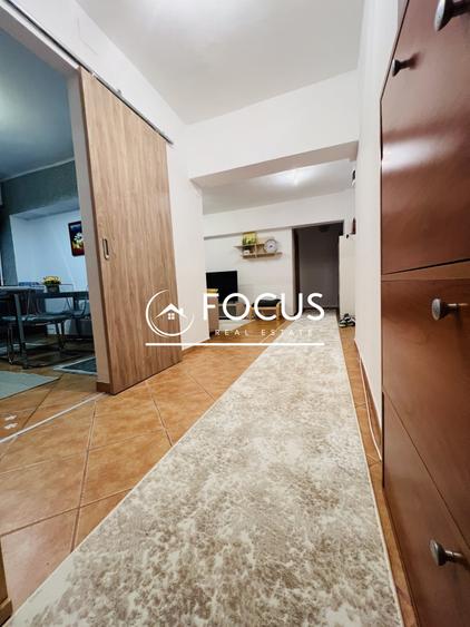 Apartament cu 4 camere decomandat, mobilat în Tei
