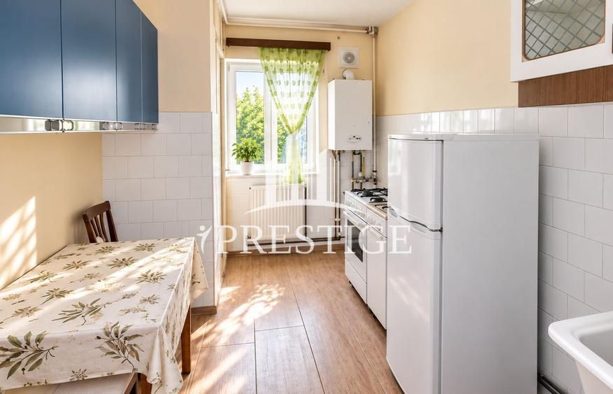 Apartament cu 3 camere decomandat în Calea Dumbrăvii