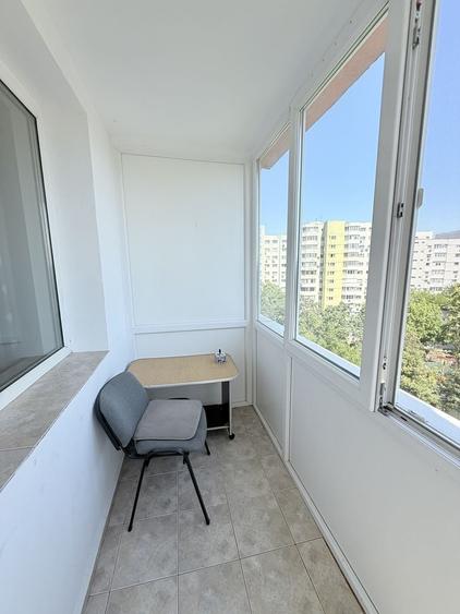 Apartament cu 3 camere semidecomandat, mobilat în Iancului