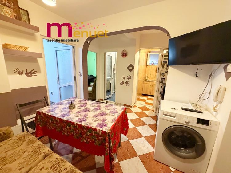 Apartament cu 2 camere decomandat în Neptun
