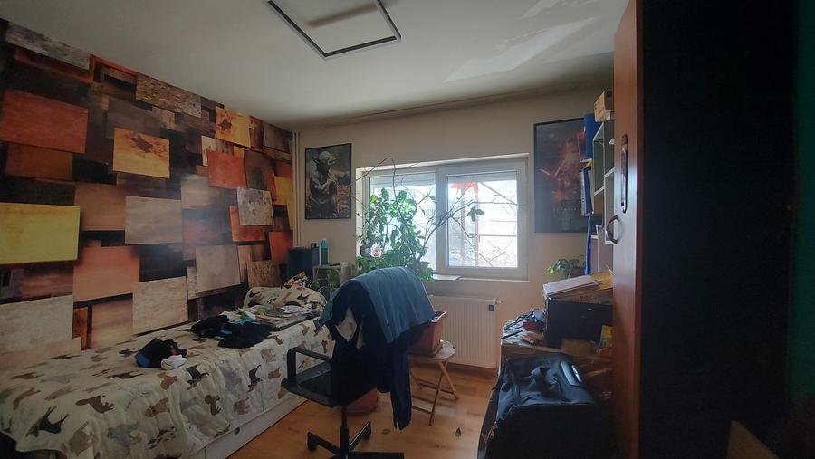 Apartament cu 4 camere decomandat în Vitanul Nou