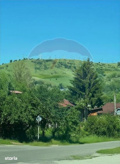 Casă cu 2 camere cu Teren 1000 Mp în Traian