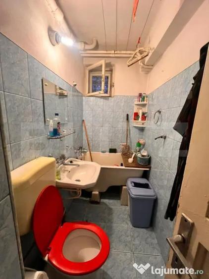 Garsonieră decomandată în Central