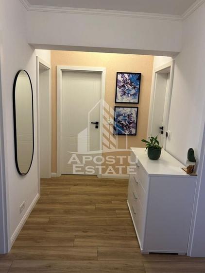 Apartament cu 4 camere decomandat, mobilat în Central