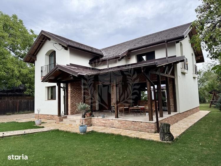 Casă cu 4 camere în Boldești