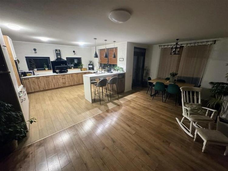 Casă individuală cu 3 camere cu Teren 942 Mp în Unirii