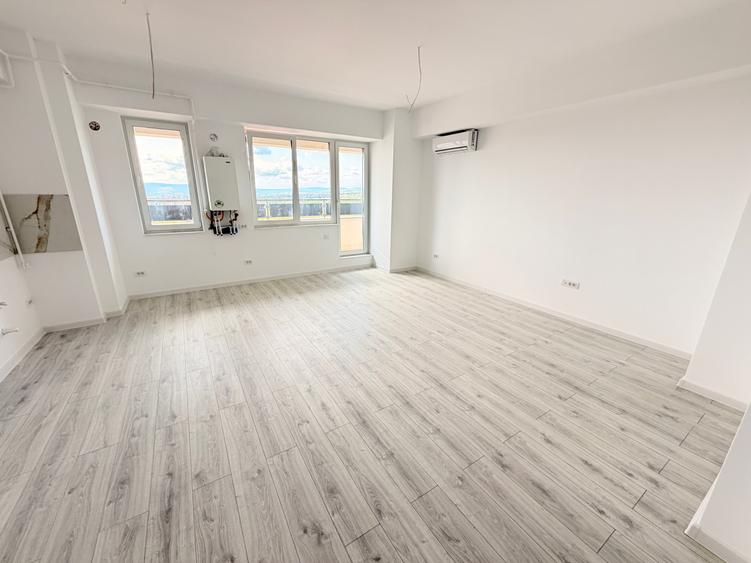 Penthouse cu 4 camere decomandat în Galata